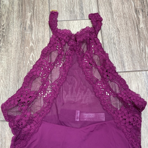 Lace Lingerie/ Bodysuit - Picture 2 of 8